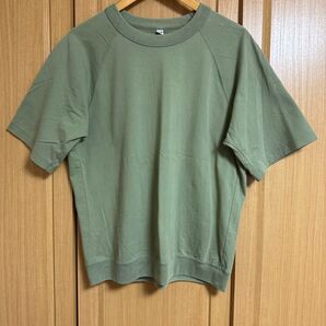 UNIQLO ユニクロ Tシャツ 半袖 サイズM カーキー