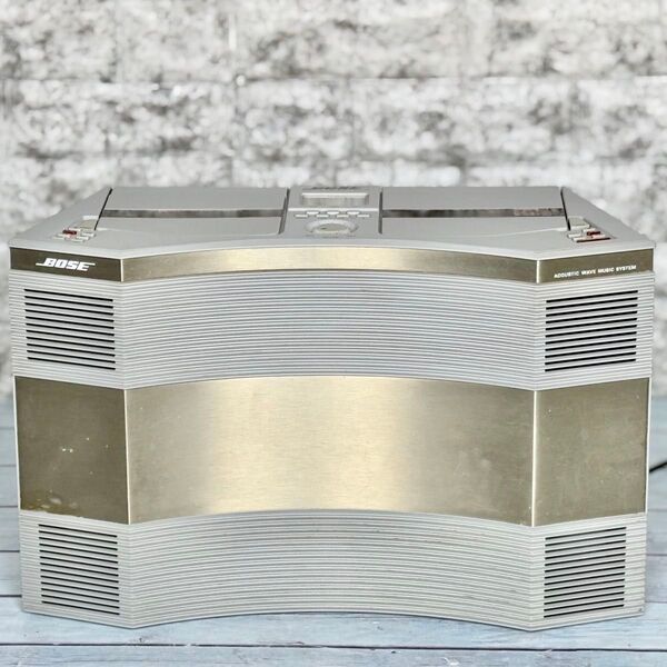 BOSE Acoustic Wave Music System