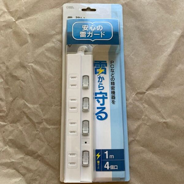 オーム電機 雷に強い節電タップ HS-TPK41PBT-W 4個口 1m 白