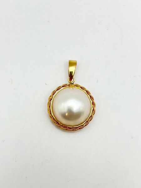 【美品】K18YG マベパール ネックレストップ 18金 真珠 ジュエリー アクセサリー K18 ペンダントトップ