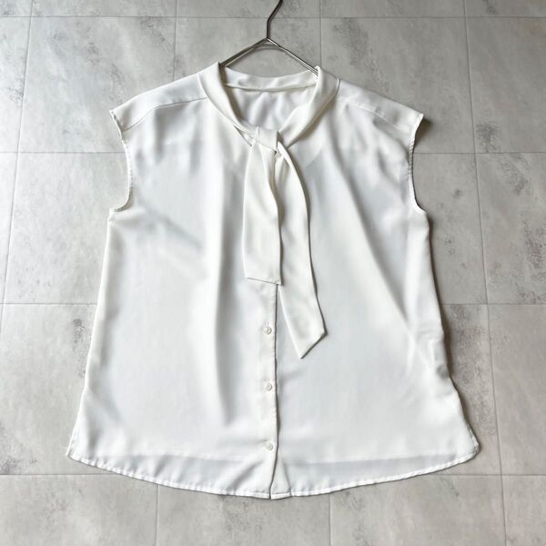 NATURAL BEAUTY BASIC ノースリーブ2way リボンブラウス