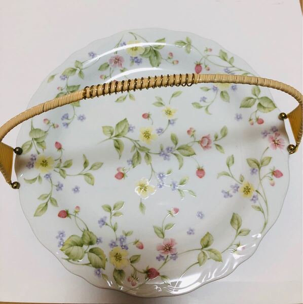 【★週末値下げ美品★未使用】ナルミ つる付きサービスプレート 大皿