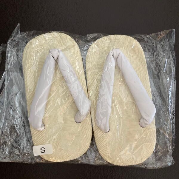 【新品未使用】七五三 雪駄 草履 下駄 履物 着物 お祝い 卒園式 男の子 男児 16.5センチ