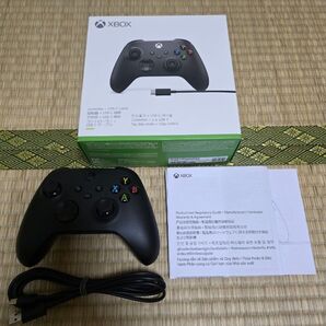Xbox ワイヤレス コントローラー + USB-C ケーブル