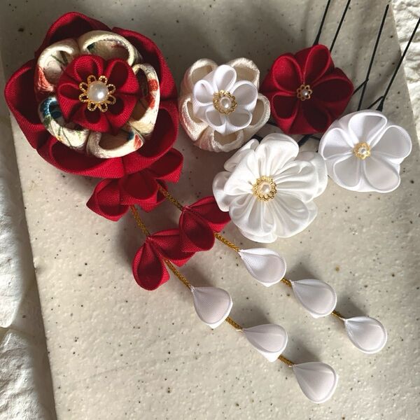 ハンドメイド つまみ細工 髪飾り セット 七五三 成人式 結婚式 ヘアピン 袴 振袖 着物 浴衣 コスプレ 赤 白 花 DR