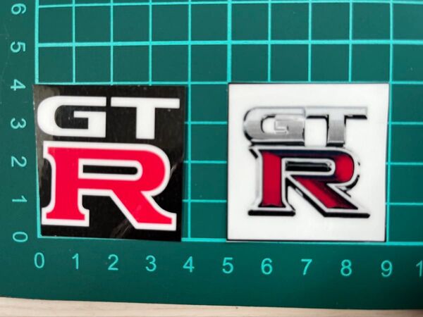 GT-R・ステッカー2枚セット ラミネートUV加工済耐光性OK!