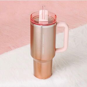 スターバックス スタンレー タンブラー クエンチャー 1.18L 40oz
