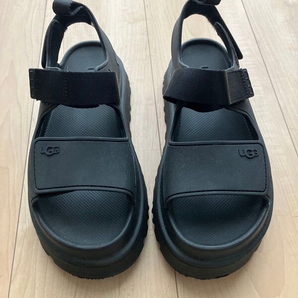 UGG LA Cloud Low 厚底サンダル 24cm ブラック