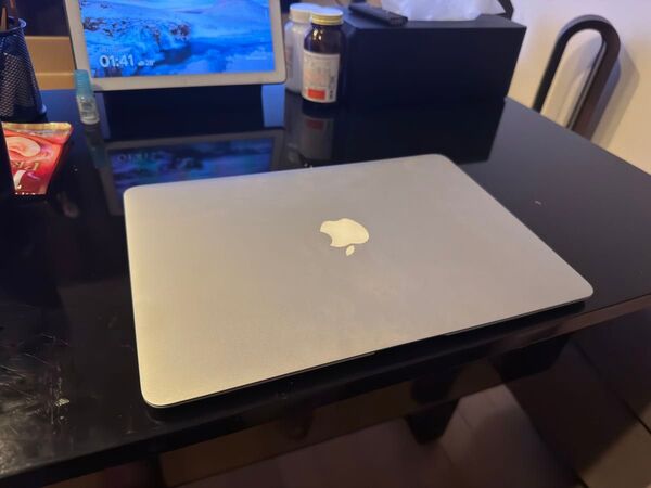 Apple Macbook Air Mid 2013 13インチ Core i5 8GB SSD 256GB A1466