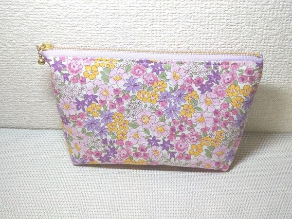 ハンドメイド ポーチ
