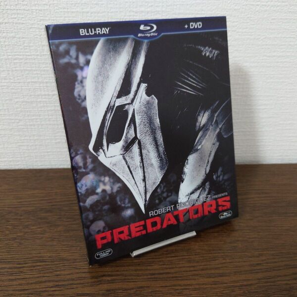 プレデターズ ブルーレイ&DVDセット('10米)〈初回生産限定・2枚組〉 Blu-ray セル版