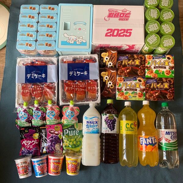 お菓子とジュース詰め合わせ