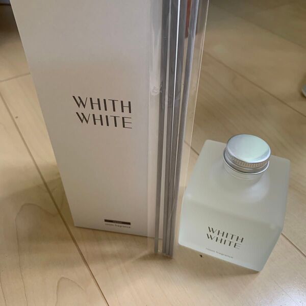 WITH WHITE ルームフレグランス 200ml サボン フィスホワイト
