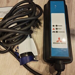 三菱アウトランダーPHEV純正200V充電ケーブル