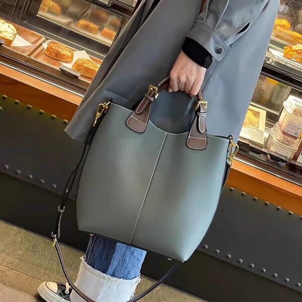 トートバッグ 2way ショルダーバッグ 2WAYバッグ ハンドバッグ 1図