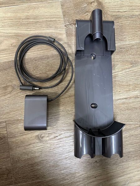 純正 ダイソン Dyson V8 収納用ブラケット&充電器