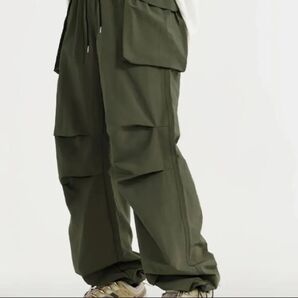 メンズ ルーズフィット マルチポケットパンツ、ワイドパンツ ルーズカーゴパンツ パラシュートパンツストリート 流行 薄手 人気