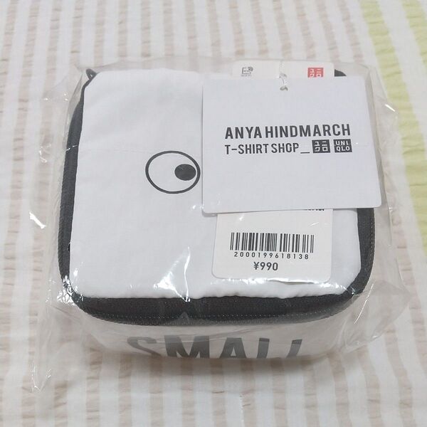 UNIQLO × ANYA HINDMARCH ミニスクエアポーチ SMALL ユニクロ アニヤ・ハインドマーチ