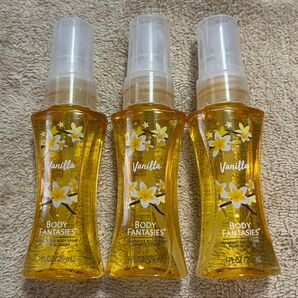 新入荷 BODY FANTASIES ボディスプレー Vanilla 29ml×3個セット アロマ