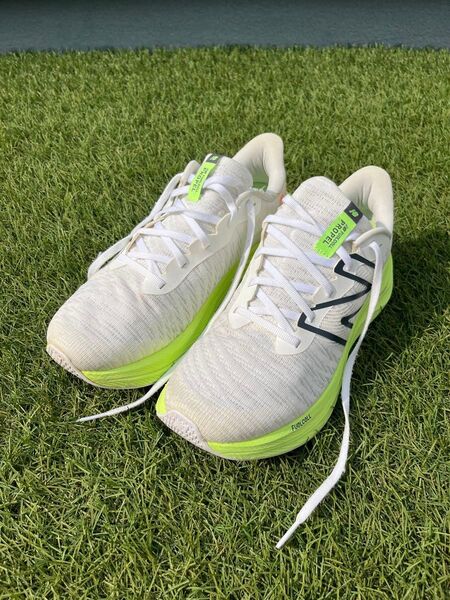 【程度良】 New Balanceフューエルセル プロペル V4 26.5 FuelCell Propel v4