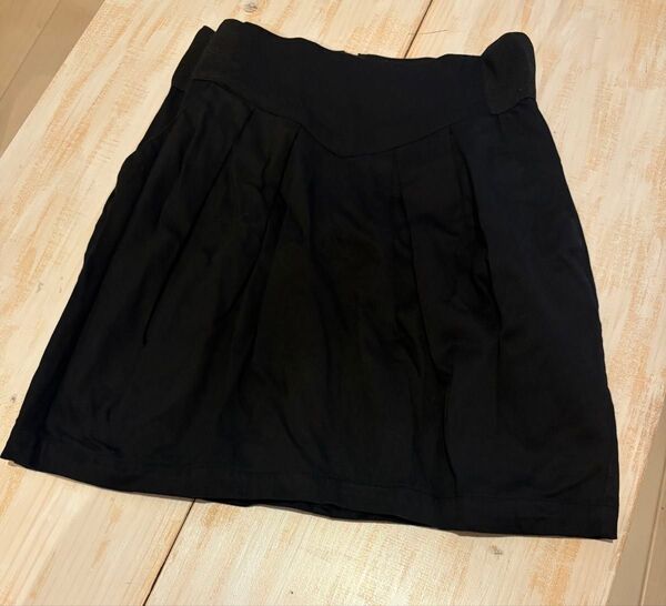 H&M 黒ミニスカート 黒 スカート