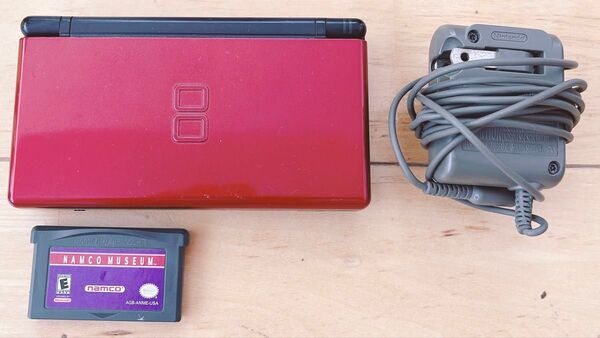 ニンテンドーDS Lite レッド 本体☆ナムコミュージアム(北米版)付き