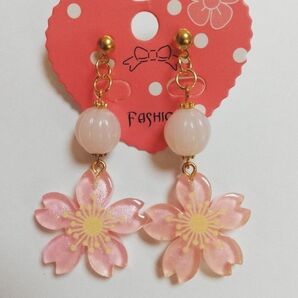 桜のピアス デコパーツ