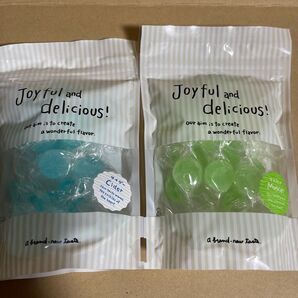 丸赤製菓のじゅーすボンボン マスカット、サイダー味の2点セットです。
