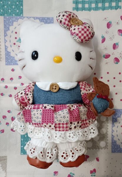 ハローキティ ぬいぐるみ カントリー風 メルヘンドレス 2001年 レトロ 非売品