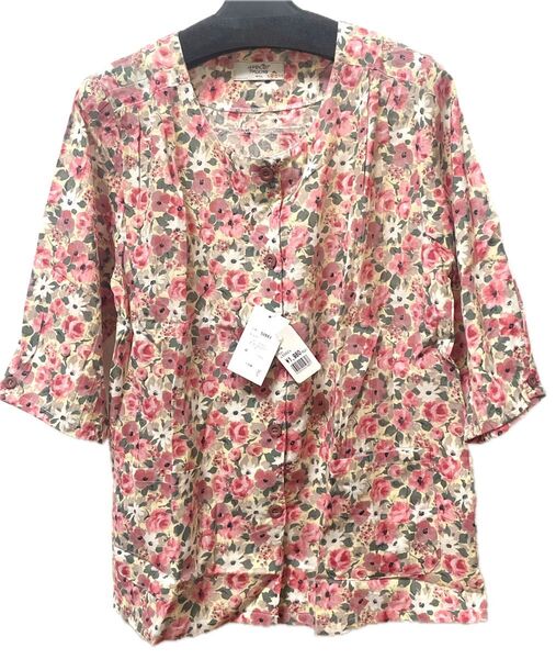 花柄七分袖シャツ 新品タグ付き