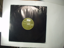 1LP NUGEN darksides 良品 イギリス輸入盤releaseレコード P&c2004 送料350円 LP表面に薄い傷少し有 スリーブケース入り/ジャケット&中袋無_画像2