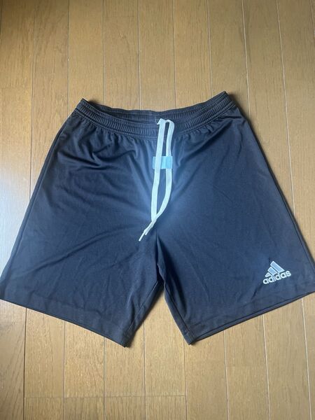adidas アディダス ハーフパンツ タグなし サイズは多分L ②