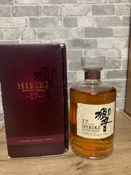SUNTORY HIBIKI サントリー ウイスキー 響17年 箱付