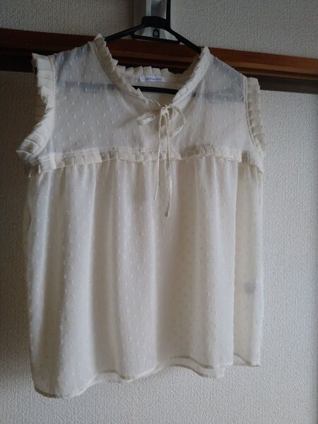 オフホワイト ノースリーブブラウス ドット柄 シースルー リボン OLIVE des OLIVE フリーサイズ