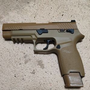 SIGSAUER M17 CO2 ガスブローバック