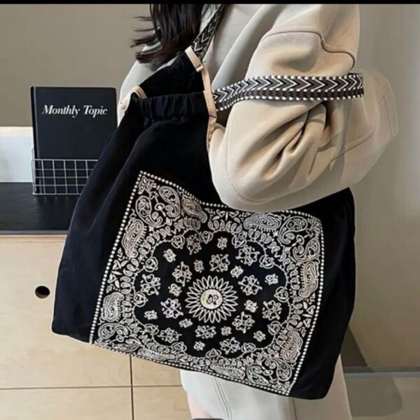 新品!柄刺繍 トート エコバッグ トートバッグ ショルダーバッグ ブラック
