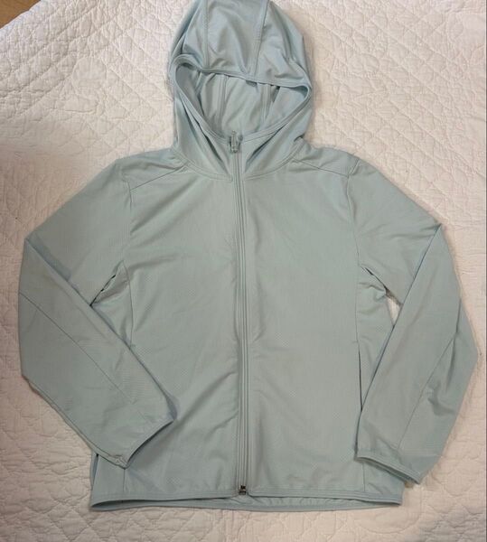 ユニクロ エアリズム UVカットメッシュパーカー 130 水色 UNIQLO パーカー キッズ