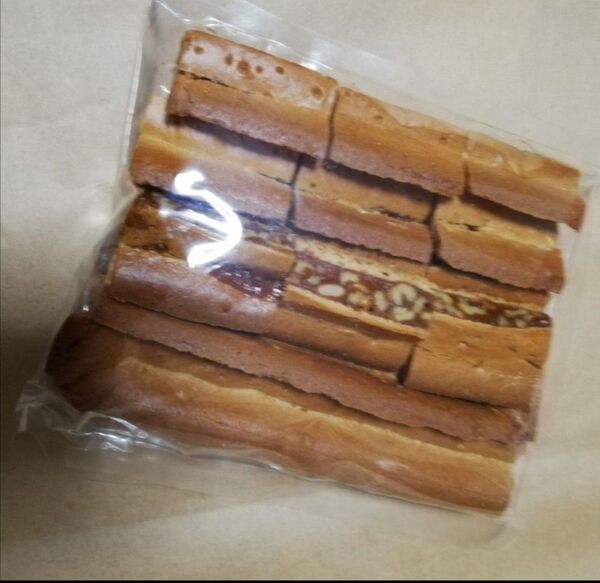 ★商品説明に郵送に関する記載★必読 310g 1袋 鎌倉紅谷 お菓子 くるみ菓子 焼き菓子 クルミッ子 クルミっ子 切り落とし