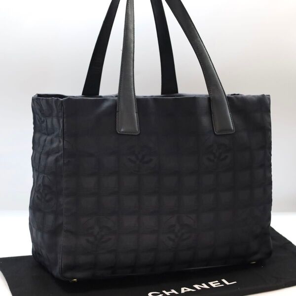 シャネル CHANEL ニュートラベルライン トートバッグ ブラック ナイロン ココマーク レザー ハンドバッグ バッグ