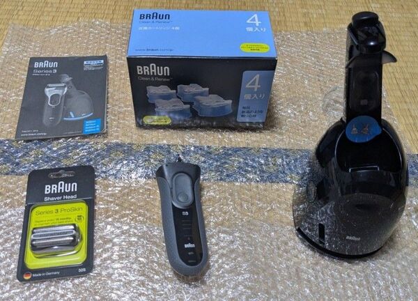 BRAUN ブラウン 電動シェーバー シリーズ3 3050cc 純正替刃及び洗浄液4個付属 希望者に詰替洗浄液進呈