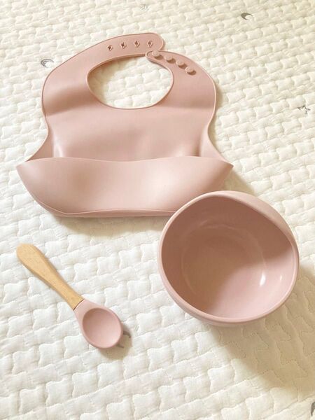 ベビー くすみピンク シリコン食器 シリコンヒブ シリコンボウル スプーン 吸盤付き 3点