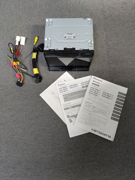 carrozzeria カーナビAVIC-RZ711 本体 配線 説明書付き