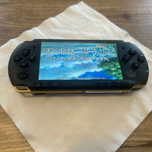 SONY PSP本体(PSP-3000) モンスターハンターポータブル 3rd ハンターズモデル ゲーム附属 美品