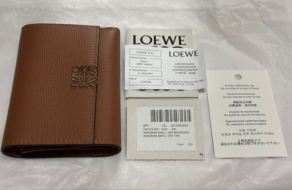 LOEWE ロエベ アナグラム バーティカル スモール ウォレット タン