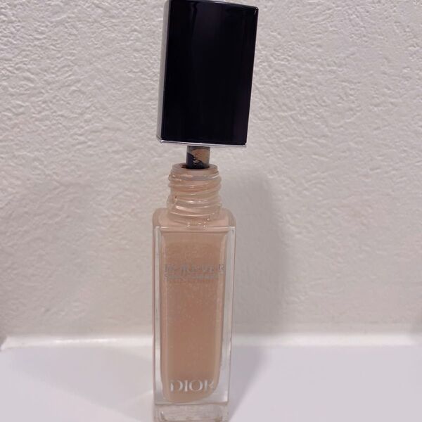 Dior フォーエヴァー スキン コレクト コンシーラー 1CR
