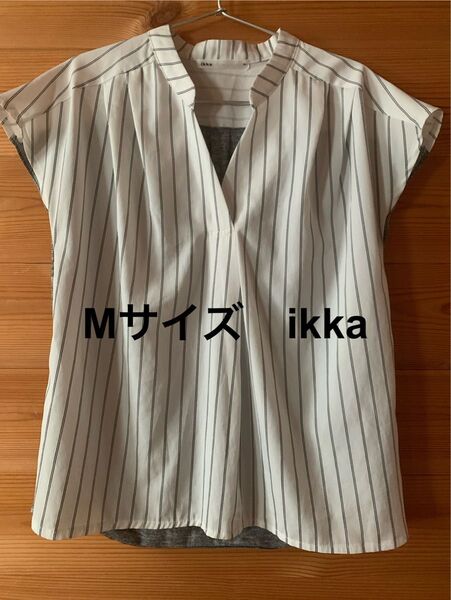 Mサイズ ikka シャツ