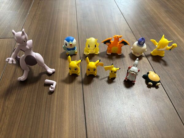 ポケモンフィギュア モンコレ ミュウツー ミニフィギュア 指人形 ポケットモンスター ピカチュウ