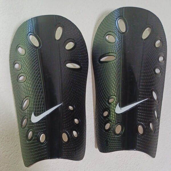 NIKE サッカー シンガード ブラック レガース