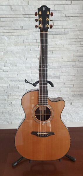 【美品】フォルヒ Furch OMS-23-CRCT 革製ストラップ、専用ハードケース付 送料無料