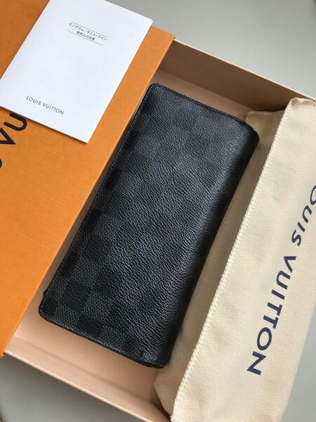 ルイヴィトン ダミエグラフィット 長財布